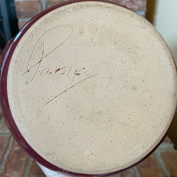 Parsley Pottery Stoneware Casserole Dish with Lid - Picture 8 of 8